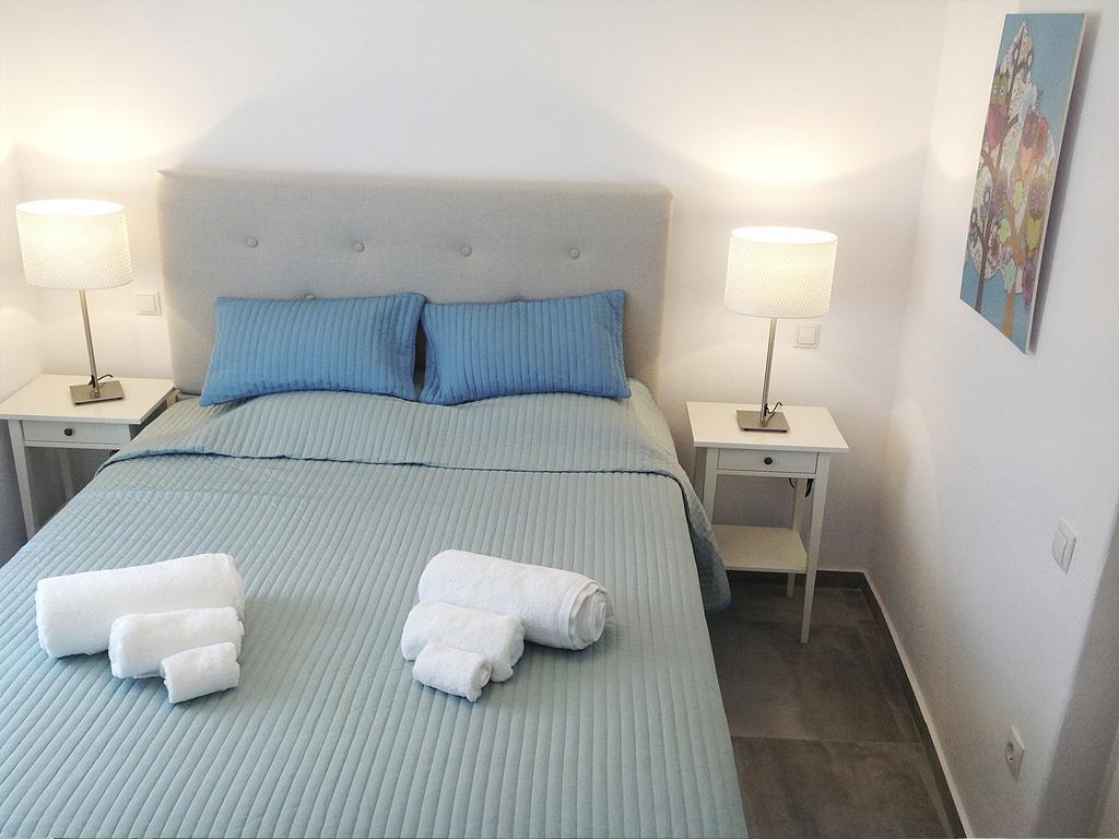 Lavish Suites Agios Ioannis Diakoftis Rum bild