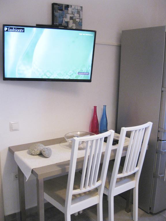 Lavish Suites Agios Ioannis Diakoftis Exteriör bild