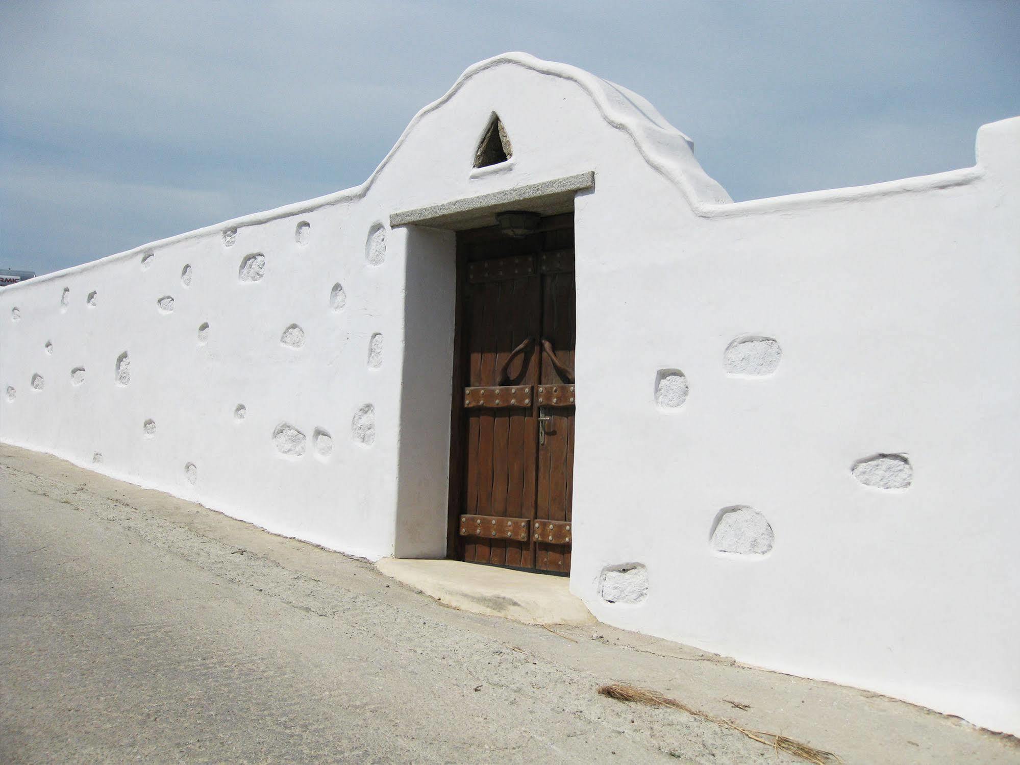 Lavish Suites Agios Ioannis Diakoftis Exteriör bild