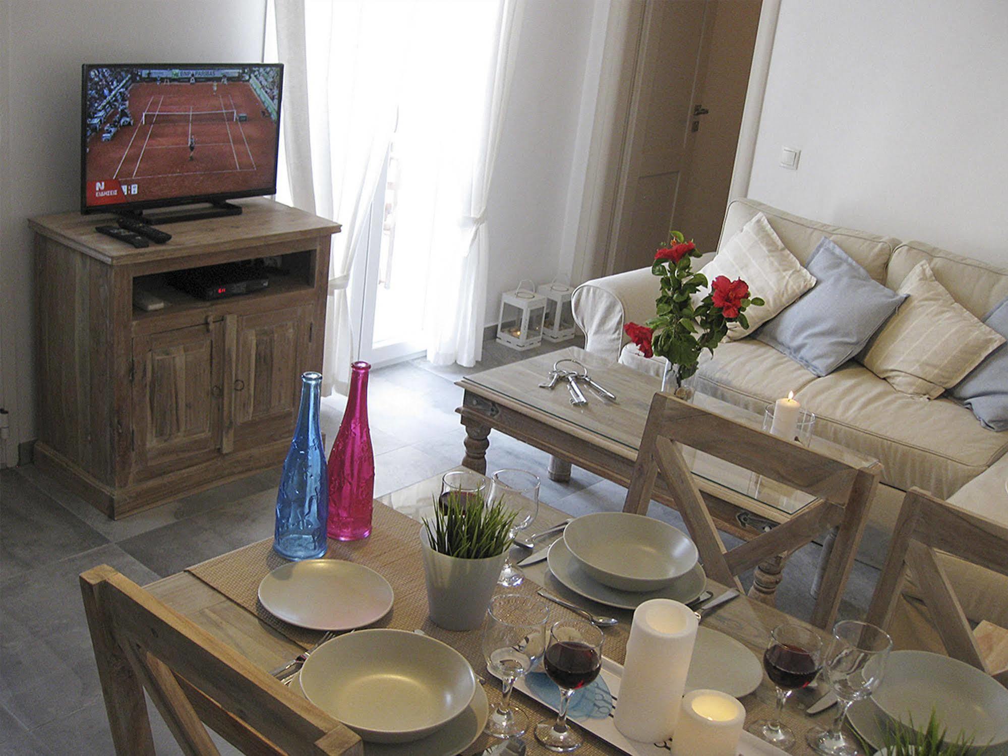 Lavish Suites Agios Ioannis Diakoftis Exteriör bild