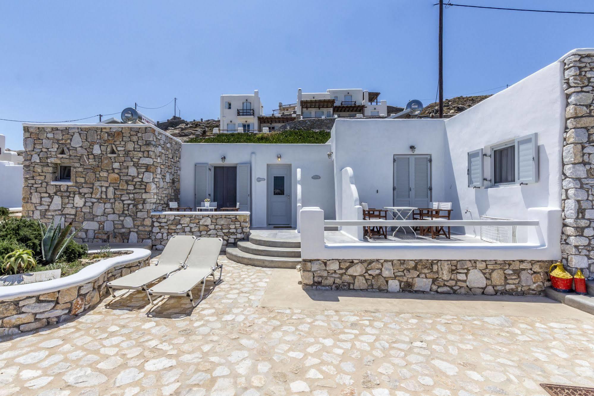Lavish Suites Agios Ioannis Diakoftis Exteriör bild
